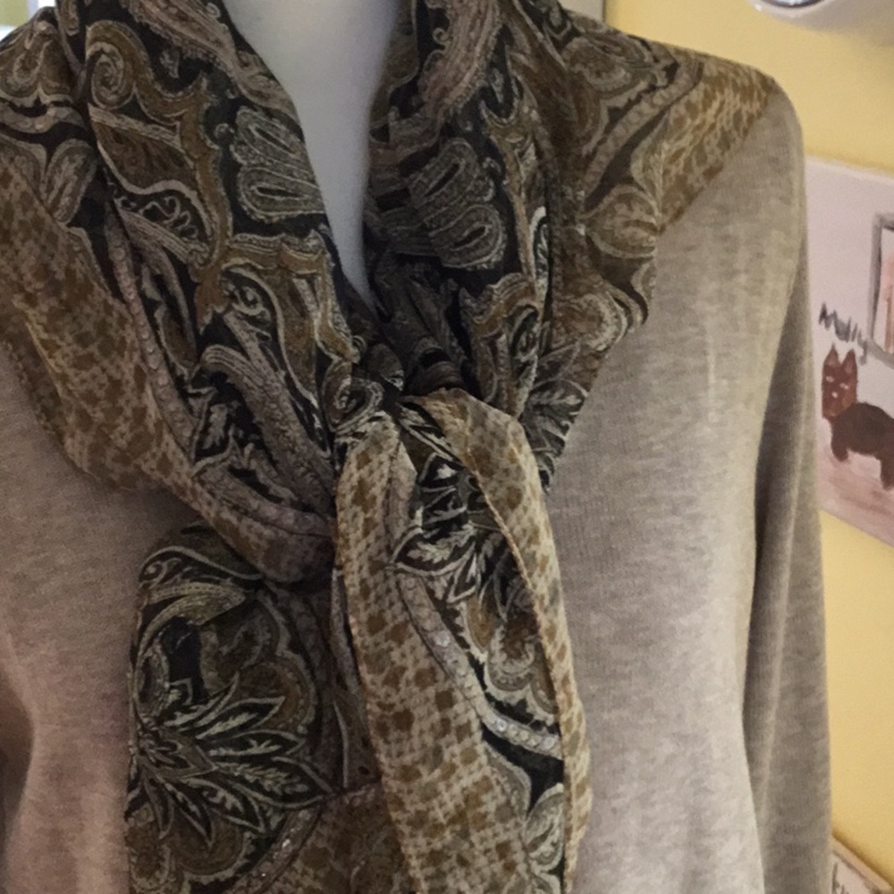 Large scarf. Made in Italy